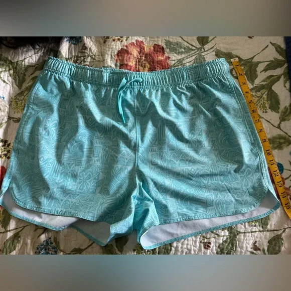 2 pair of Huk - Women's Athletic XXL Shorts - New Without Tags - Picture 1 of 9